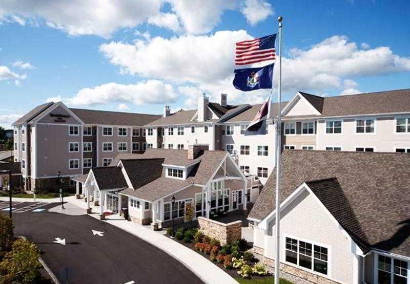 Hotel By Marriott